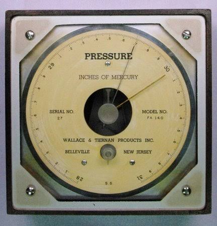 Wallace & Tiernan Model FA-187 precision mercurial manometer