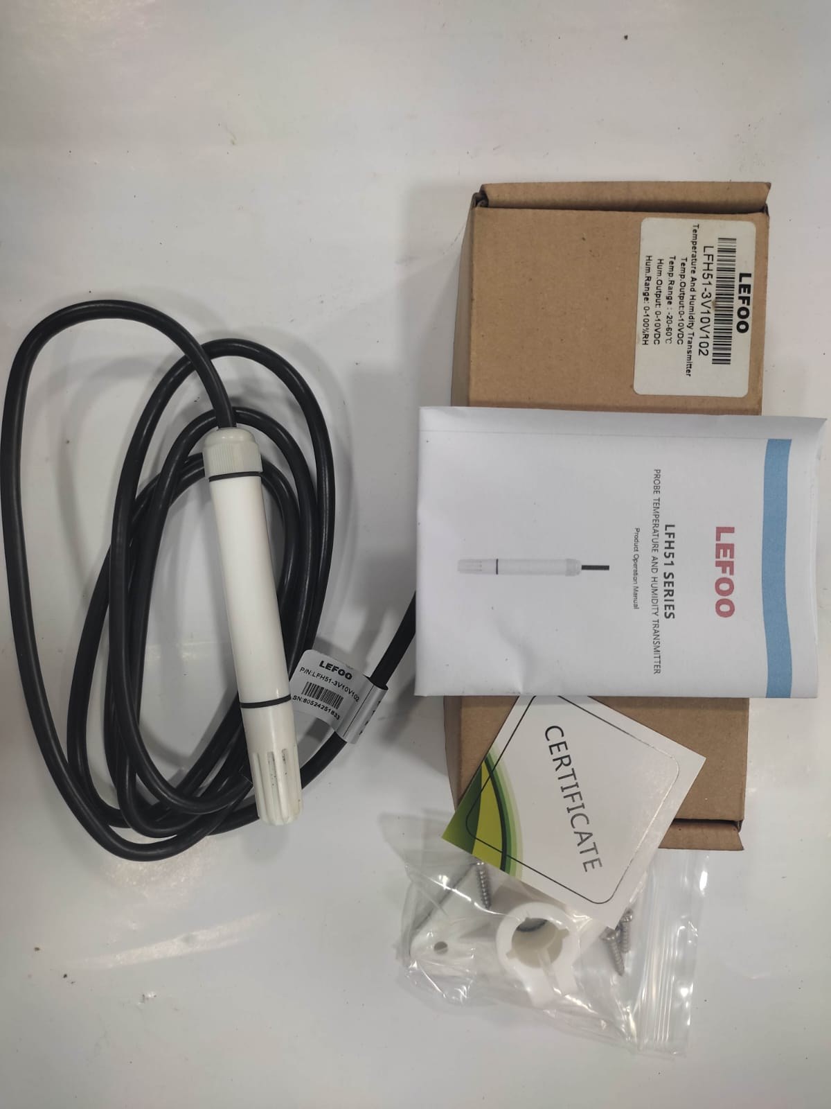 Lefoo LFH51 probe temperature and humidity transmitter with cable and box